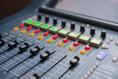 büyük müzik karıştırıcı Danışma