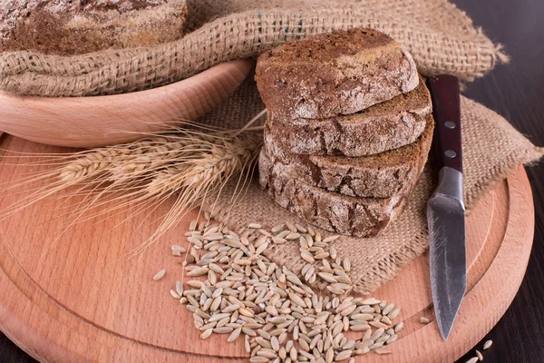 Chleb żytni spikelets — Zdjęcie stockowe