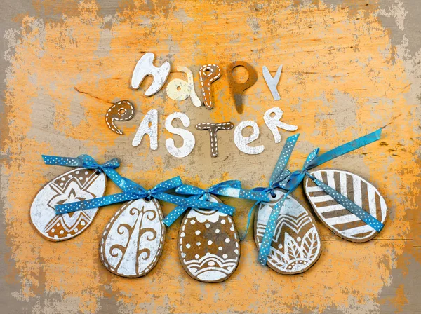 Easter background with eggs and lettering "happy easter" — Stock Photo, Image