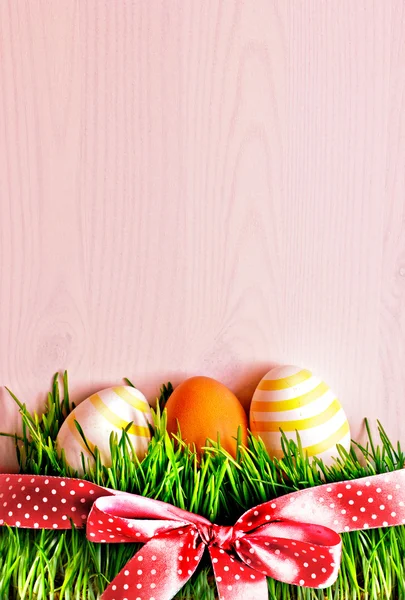 Easter eggs on the grass — Stock Photo, Image