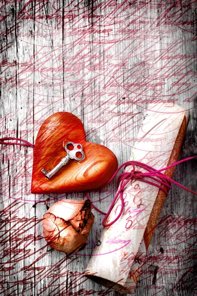 Nyckel med hjärtat, ros och brev som en symbol för kärlek — Stockfoto