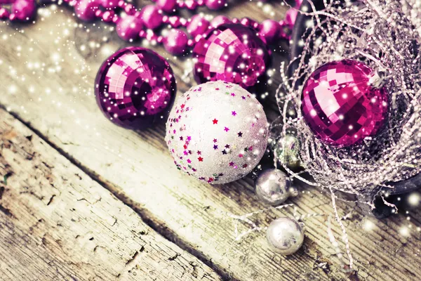 Bolas de Navidad rosa —  Fotos de Stock