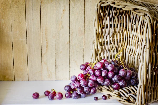 Grapes in basket — Stock Photo, Image