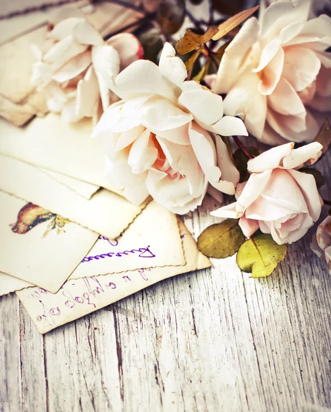 Gül ile eski kartpostallar