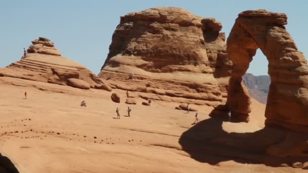 Delicate Arch — Stockvideo