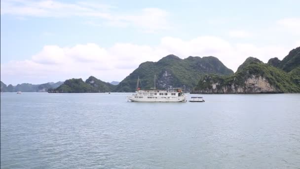 Bahía de Halong — Vídeo de stock