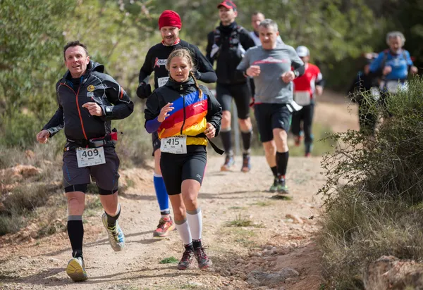 sert dağ yarışı, arkadaşlar