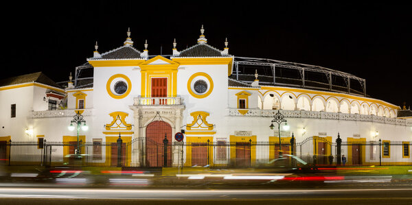 Арена боя быков
