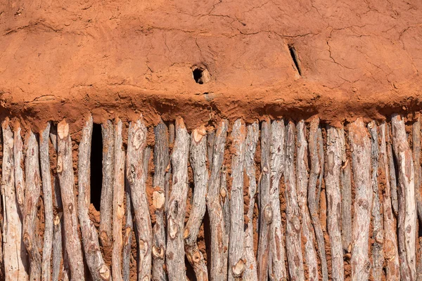 Cabanes traditionnelles du peuple himba — Photo