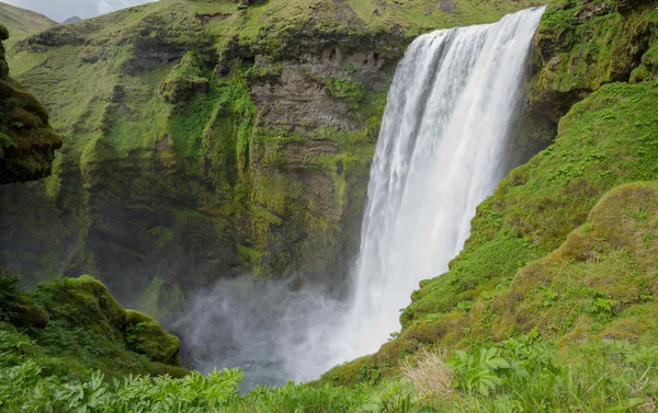 Wodospad skogafoss — Zdjęcie stockowe