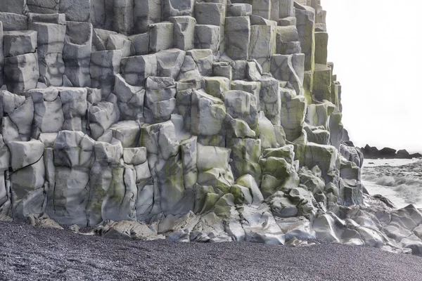 Reynisfjara kaya oluşumları — Stok fotoğraf