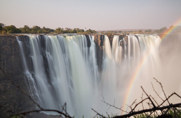 Виктория падает
