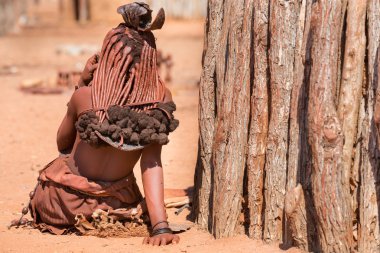 Himba kadın