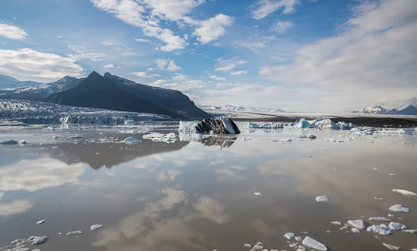 Glacier tonque and mountains — Stock Photo, Image