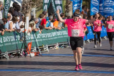 kansere karşı kadın yarış