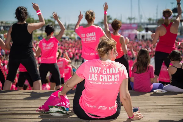 与癌症的女人赛跑 — 图库照片