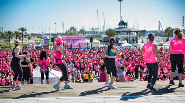 Mujer Raza contra el cáncer —  Fotos de Stock