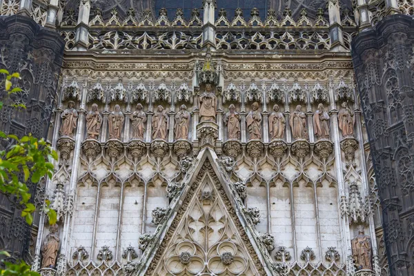 Sevilla Katedrální průčelí detailní pohled — Stock fotografie