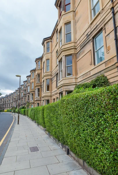 Vista lateral de las fachadas vintage en Edimburgo — Foto de Stock