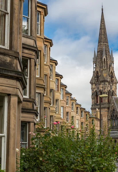Seitenansicht historischer Fassaden in edinburgh — Stockfoto