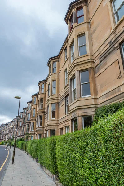 Vista lateral de las fachadas vintage en Edimburgo — Foto de Stock