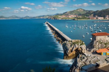 Breakwater Castro Urdiales clipart