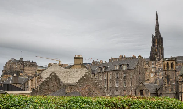 Edinburgh skyline and castle — Stock Photo, Image