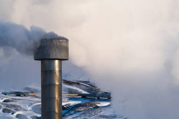 Geothermic plant chimney with with smoke — Stock Photo, Image