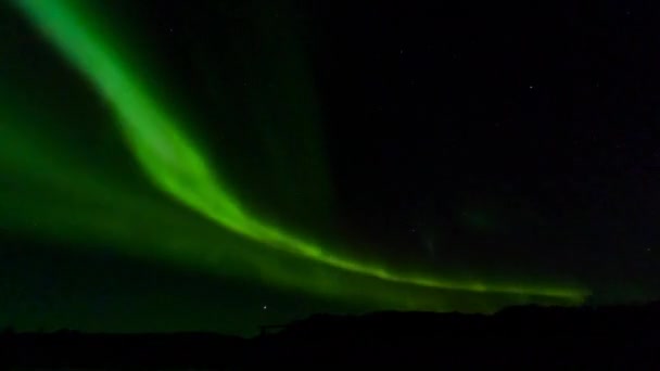 Aurora Borealis тайм-ап с зелеными огнями — стоковое видео