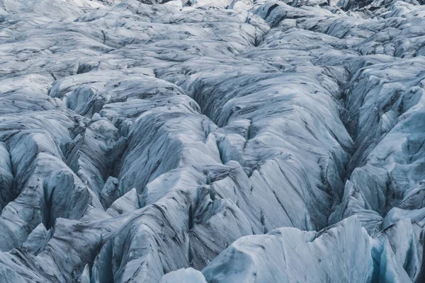 Massive crevassed glacier background, long shot — Stockfoto