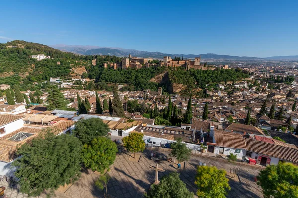 Albaicin Şehir Merkezinde Alhambra Bulanık Turist Hareketi — Stok fotoğraf