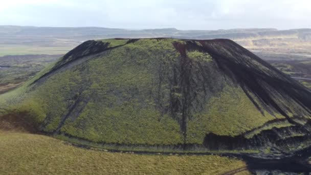 Approaching Volcanic Cone Tourist Walking Top — Stock video