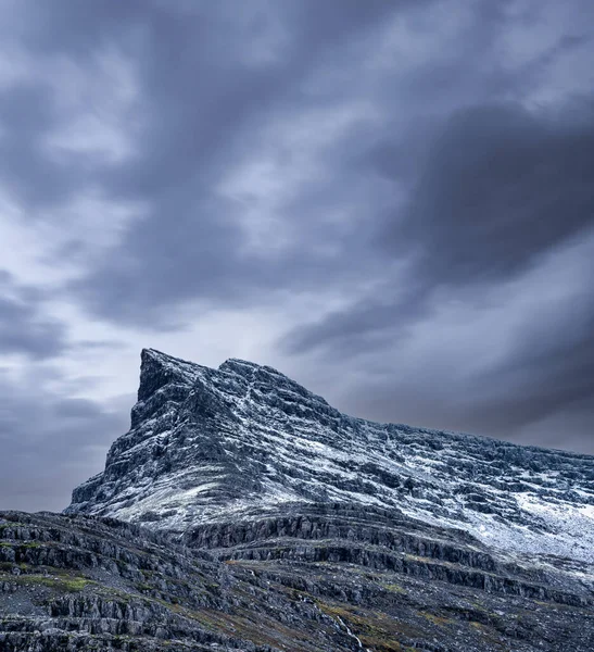 Sharp Mountain Peak Cloudy Sky Winter Snow — Stockfoto