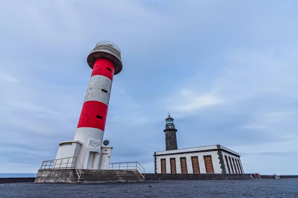 Eski Yeni Deniz Fenerinin Geniş Açılı Görünümü Uzun Pozlama — Stok fotoğraf