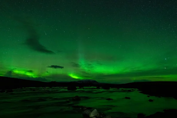 Nordlichter Über Dem Fluss Langzeitbelichtung — Stockfoto