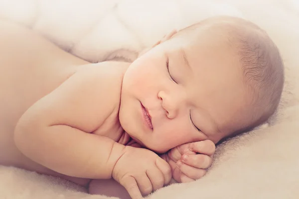 Neugeborenes Baby lizenzfreie Stockbilder