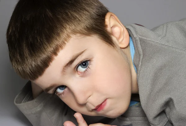 Boy portrait reclining — Stock Photo, Image