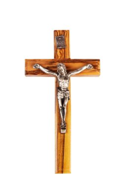 Beyaz arka planda duran tahta haç.