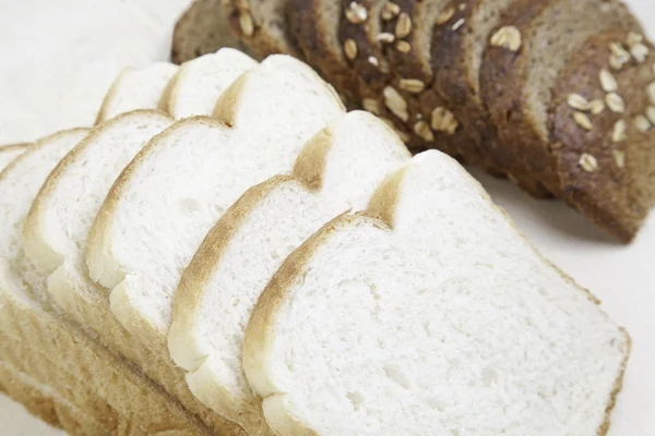 White bread and brown bread — Stock Photo, Image
