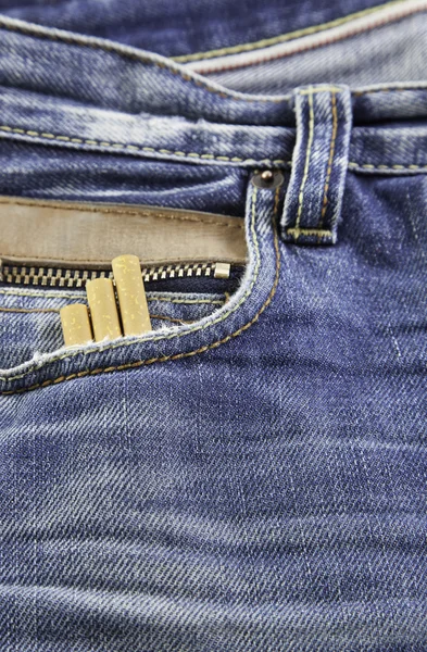 Jeans mit Schnupftabak — Stockfoto