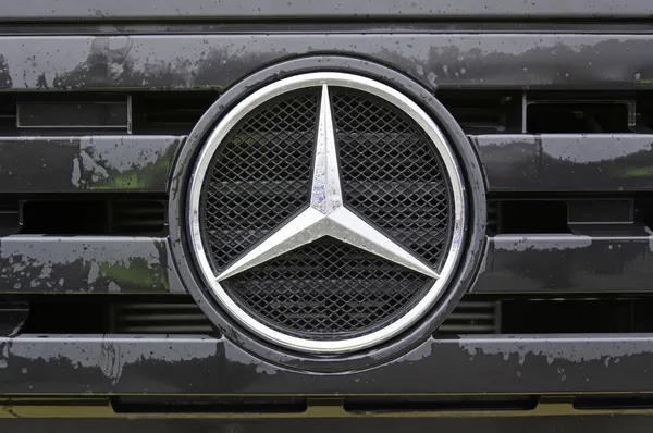 Mercedes benz ciężarówki — Zdjęcie stockowe