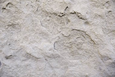 Pürüzlü ve dokulu taş duvar detayı