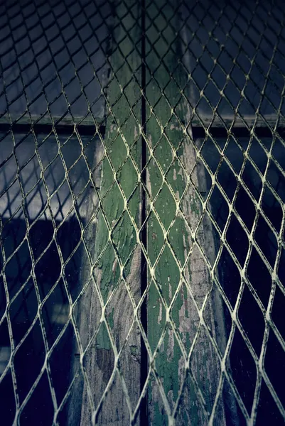 Λεπτομέρεια Από Μεταλλικό Φράχτη Προστασίας Διακοσμημένο Βαμμένο Χάλυβα Σχήματα — Φωτογραφία Αρχείου
