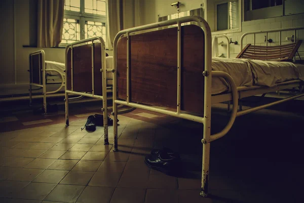 Eski Hastane Yatakları Hastalar Için Eski Hastane Detayları — Stok fotoğraf