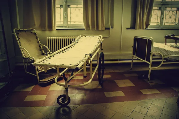 Antika Hastane Sedye Yatak Ayrıntı Hastalar Için — Stok fotoğraf