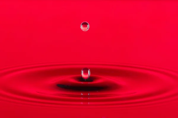 Red water drop — Stock Photo, Image
