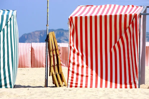 Toldos na praia — Fotografia de Stock