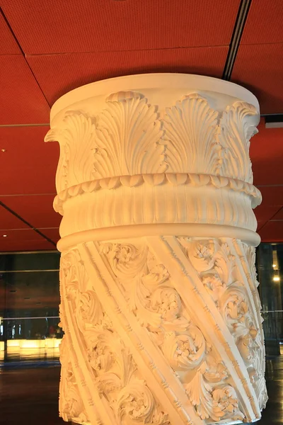 A column in the Alhóndiga-Bilbao — ストック写真
