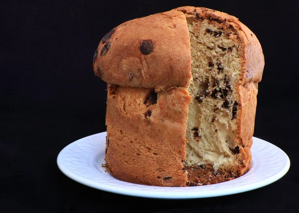 黒の背景に panettone — ストック写真