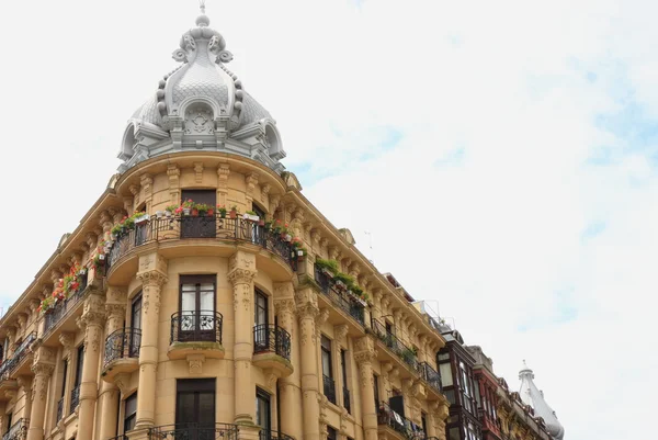 Street corner in Donostia — Stock Photo, Image